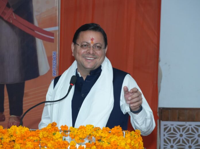 मुख्यमंत्री ने सुनीं जनसमस्याएं, अधिकारियों को त्वरित समाधान के दिए निर्देश